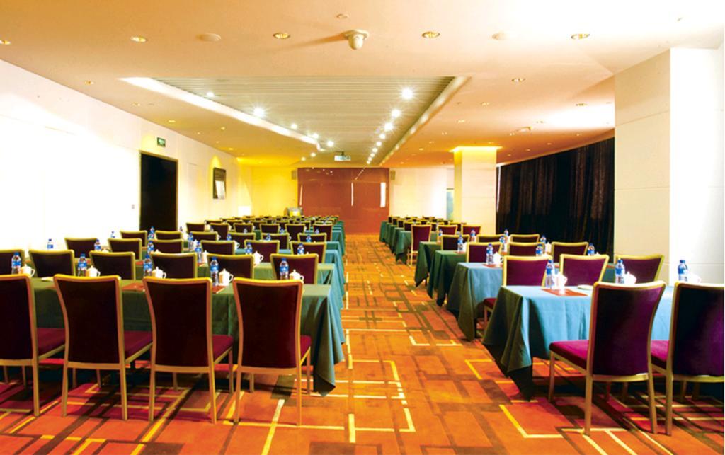 World Trade Hotel Taiyuan Exterior photo