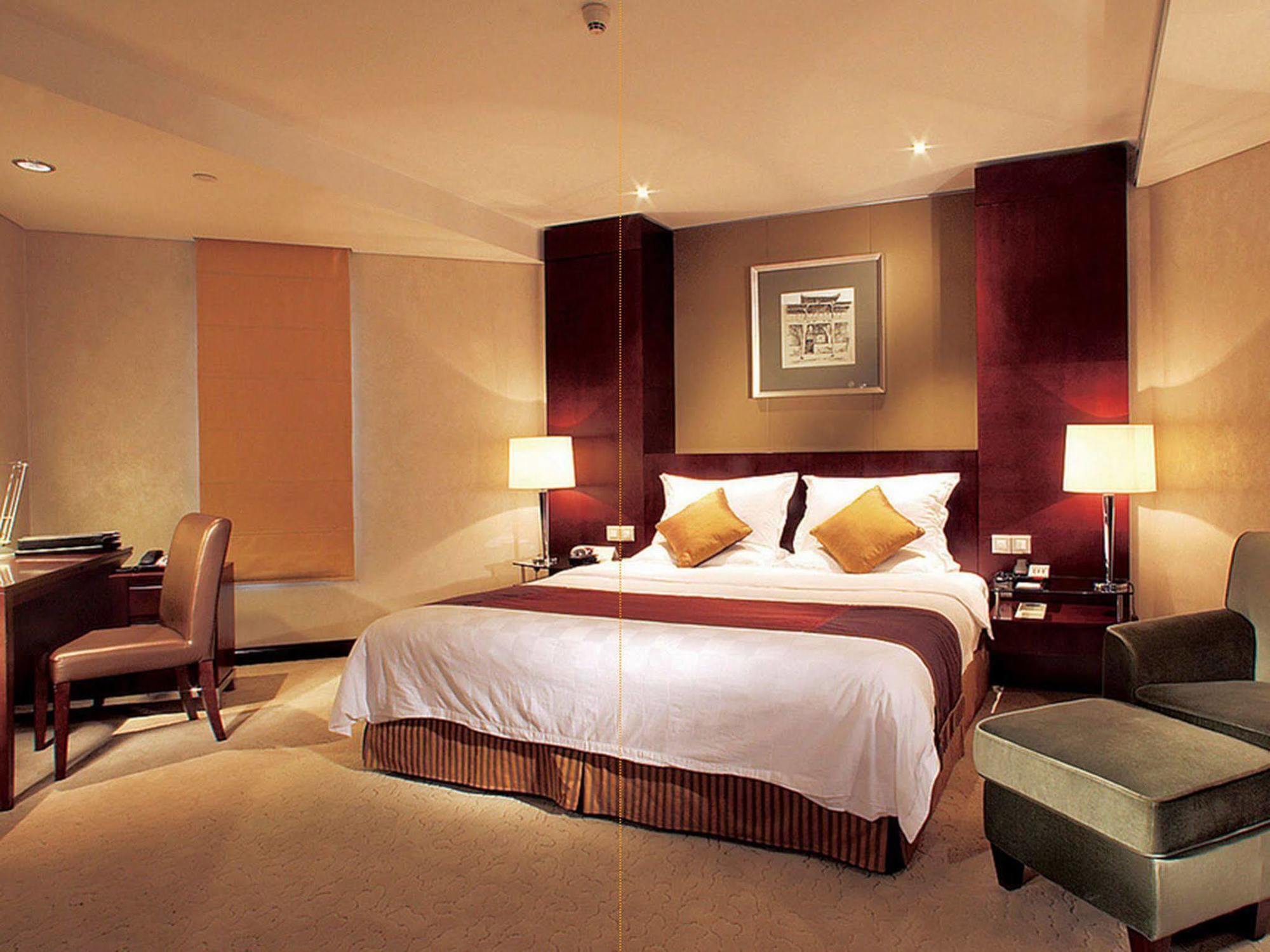 World Trade Hotel Taiyuan Exterior photo